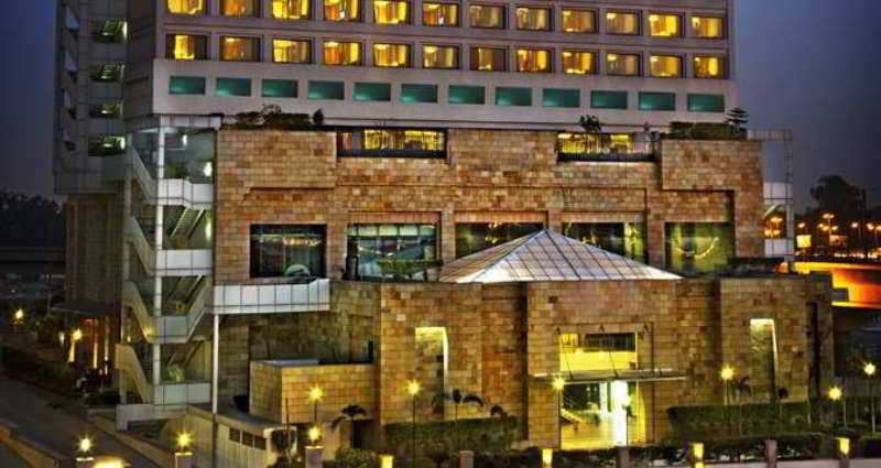 Crowne Plaza New Delhi Mayur Vihar Noida, An Ihg Hotel Exterior photo